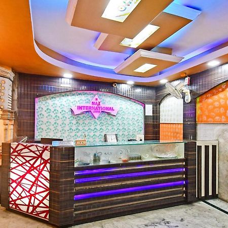 Oyo 85829 Max International Kolkata Exterior photo