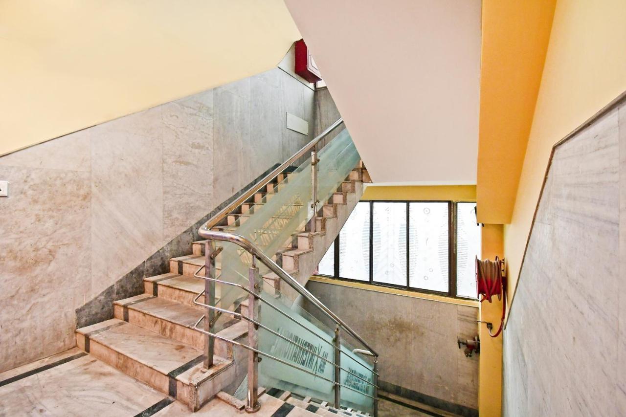 Oyo 85829 Max International Kolkata Exterior photo